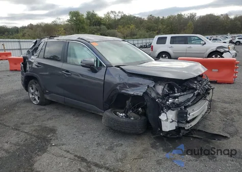 2025 Toyota Rav4 Xle z USA, uszkodzony, nr VIN 2T3RWRFV0SW263391